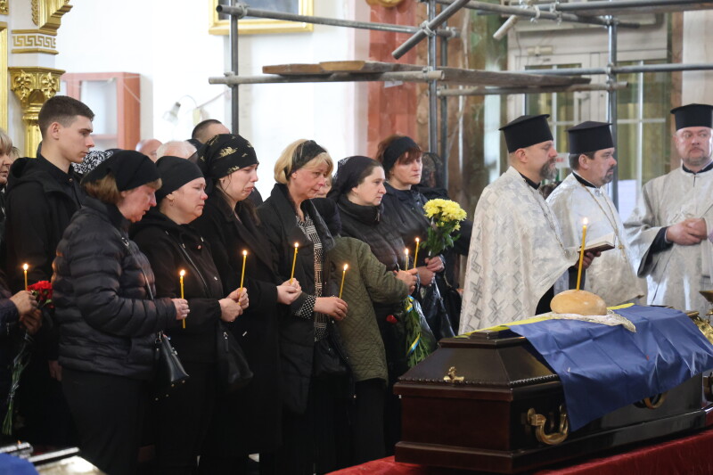 У Луцьку в один день прощалися з трьома Героями - Сергієм Кравченком, Андрієм Крачуновим та Олексієм Каплуном