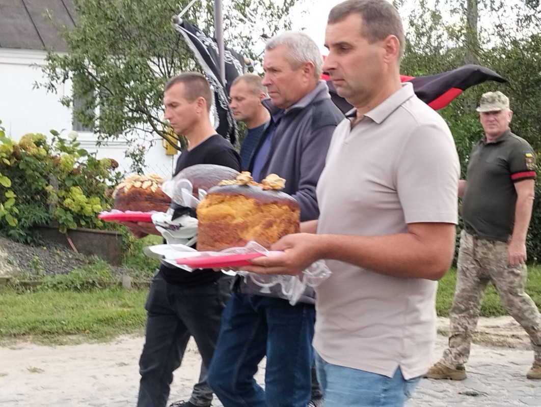 Не встиг створити сім’ю і потішити батьків онуками: на Волині поховали молодого Героя Андрія Денисюка