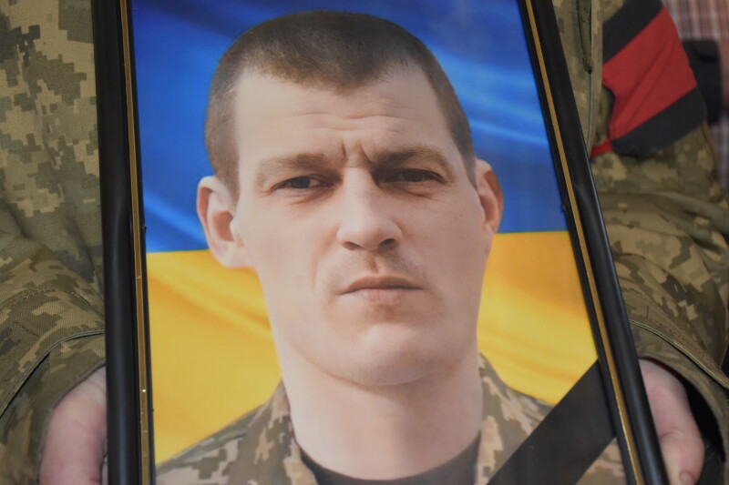 Загинули у 2024 році: у Луцьку попрощалися із двома Героями — Валентином Кравцем та Максимом Діковим