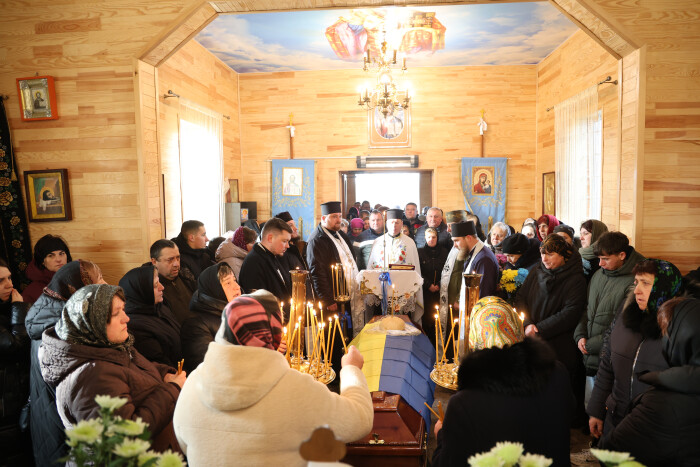 Майже два роки вважався зниклим безвісти: у Луцькому районі в останню дорогу провели Героя Георгія Гайдая