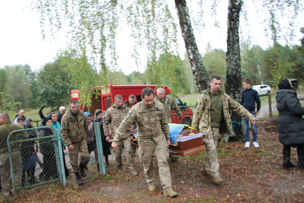 Загинув у полоні: волиняни провели до місця вічного спочинку воїна Ярослава Гарбара