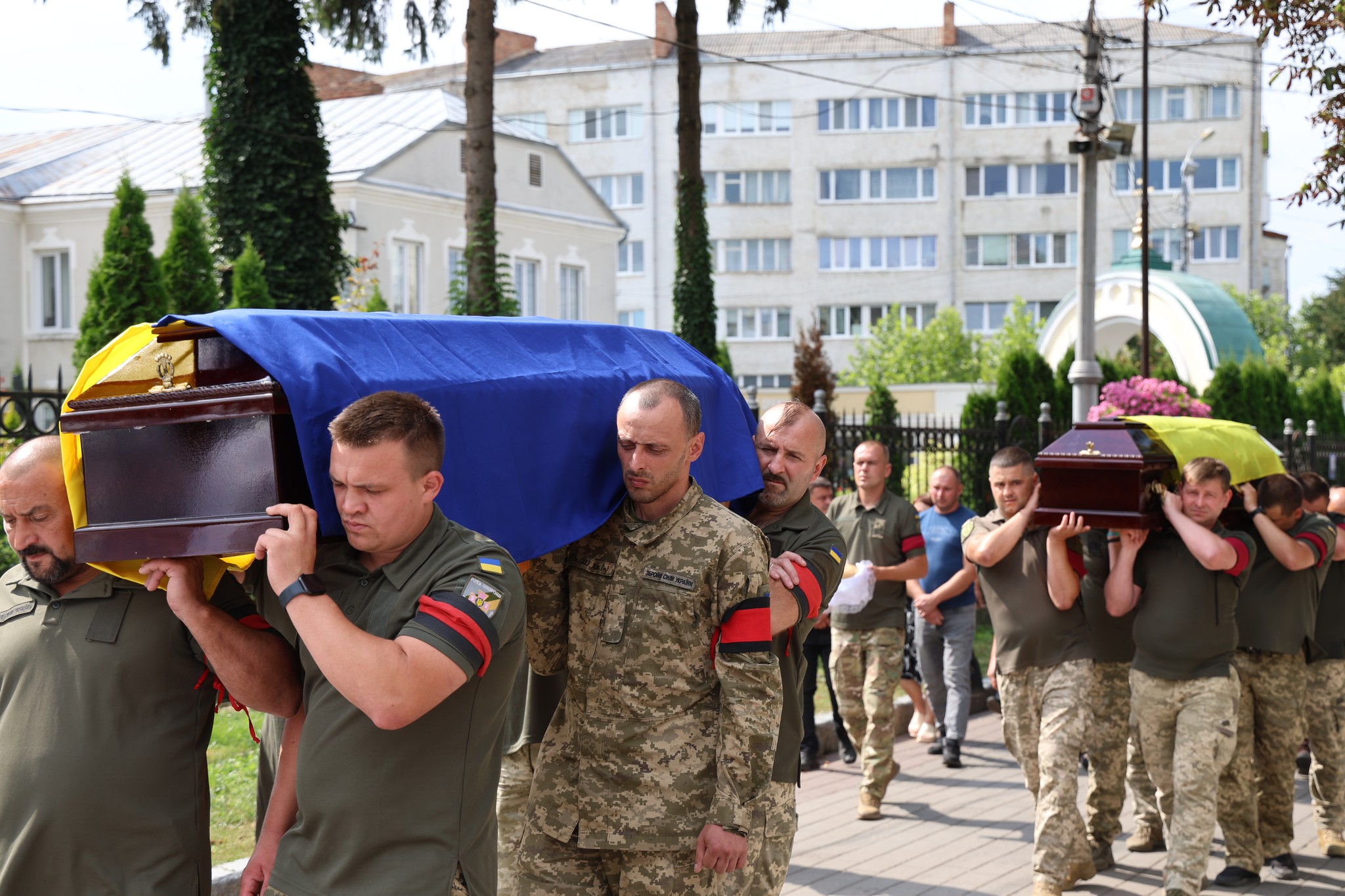 Луцьк у жалобі: місто попрощалося з Героями Юрієм Стельмащуком та Віталієм Бондаруком