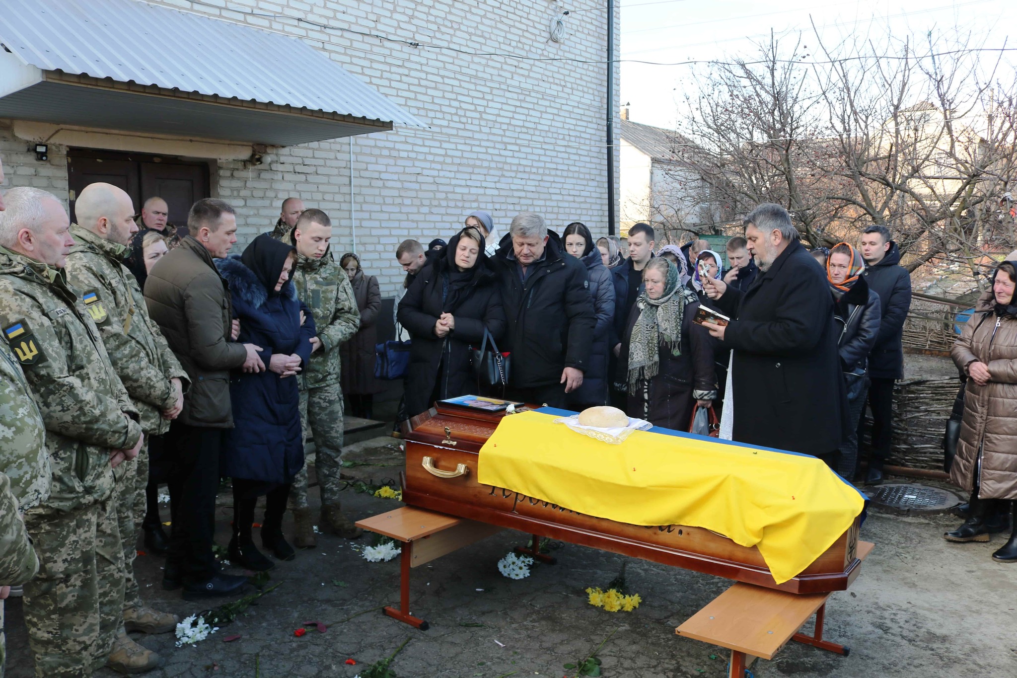 Спільна втрата для двох громад: на Волині попрощалися з полеглим воїном Валерієм Гриневичем