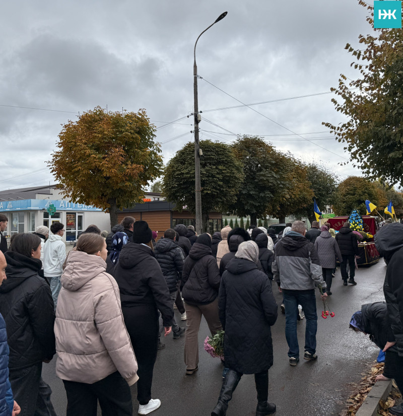Серце не витримало важкого поранення: на Волині провели в останню путь захисника Богдана Сащука