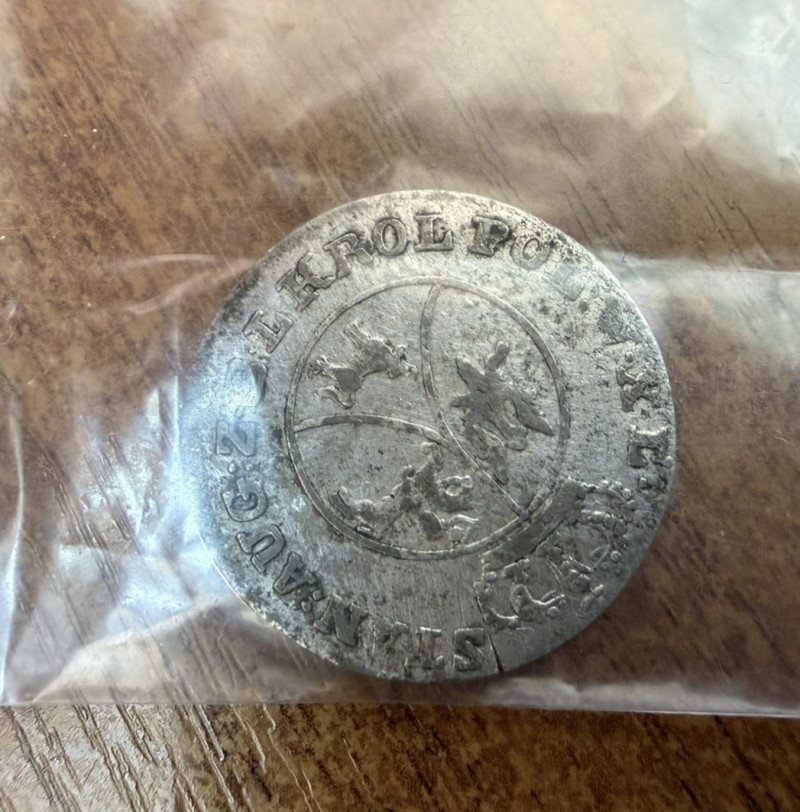 Через «Ягодин» киянка намагалася незаконно вивезти 223 старовинні монети