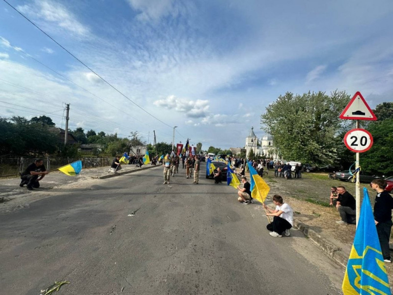 На Волині поховали 25-річного Героя Артура Фринаса