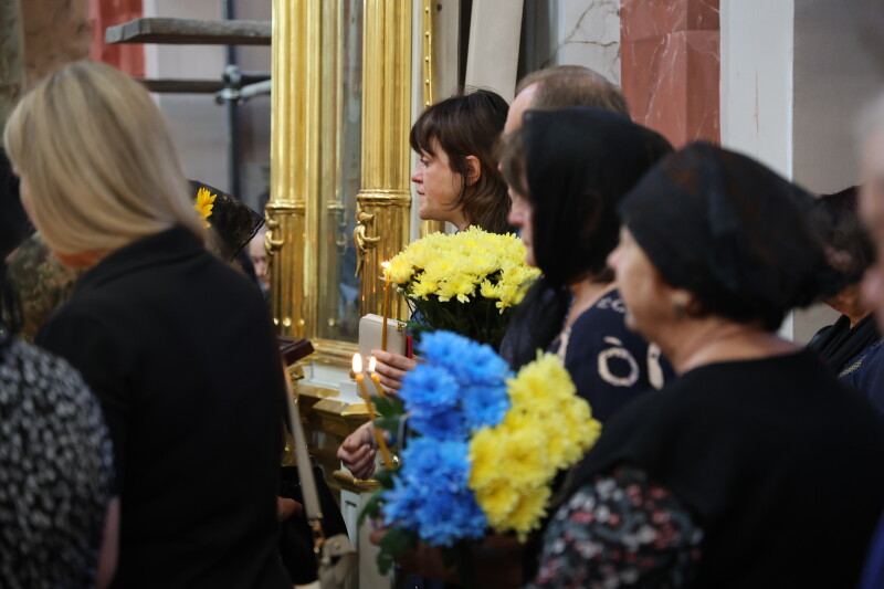 Загинув на фронті понад 10 місяців тому: у Луцьку попрощалися із загиблим Героєм Анатолієм Хабовцем