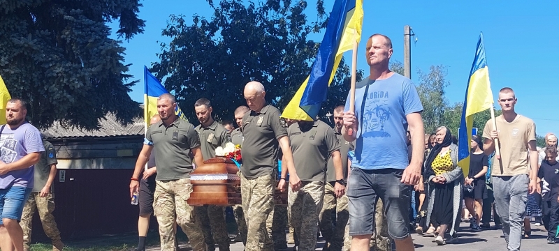 «Його очі горіли жагою до волі, до життя»: на Волині попрощалися з Героєм Михайлом Водоносом