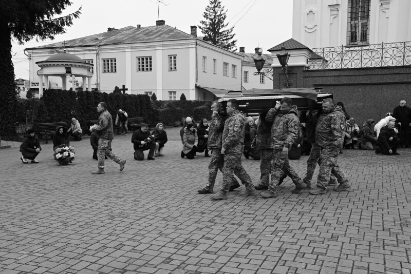 У Луцьку попрощалися з Героєм Сергієм Мезенцевим