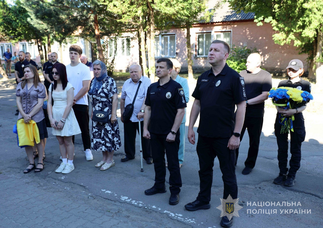 На Волині відкрили пам’ятну дошку Герою-поліцейському Сергію Тлумачу, який загинув на війні
