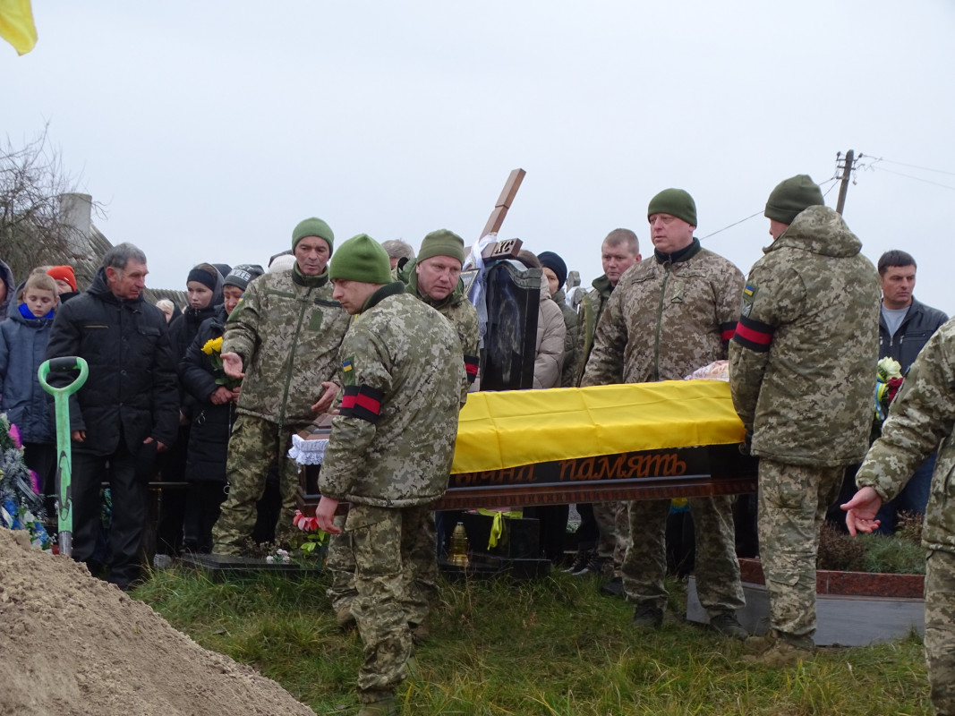 До рідного дому на Волині «на щиті» повернувся 20-річний захисник Станіслав Столярук