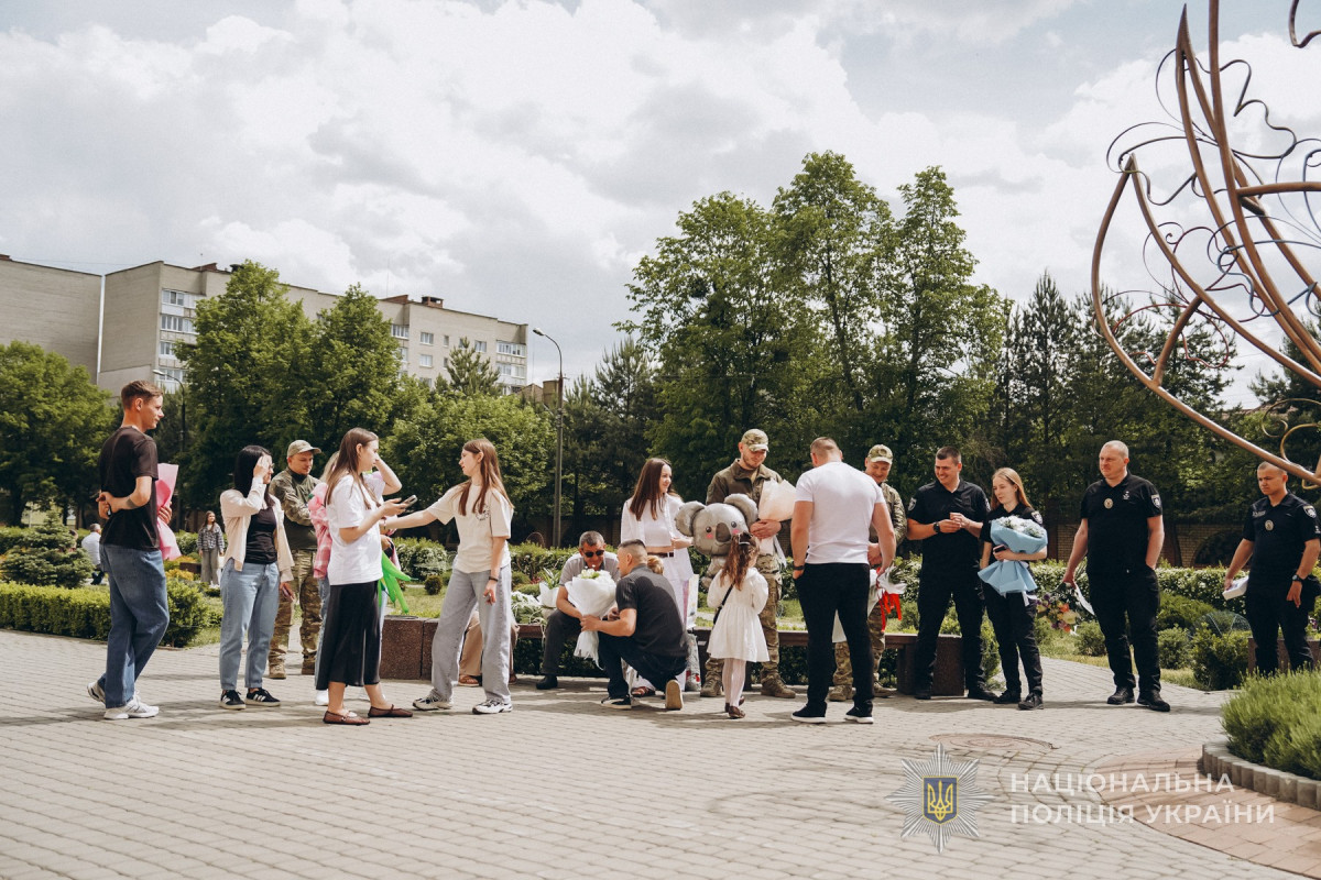Вдруге став батьком: у родині волинського поліцейського-добровольця народився син