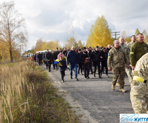 На Любешівщині під час похорону загиблого Героя Дмитра Зімича на небі з’явилася веселка