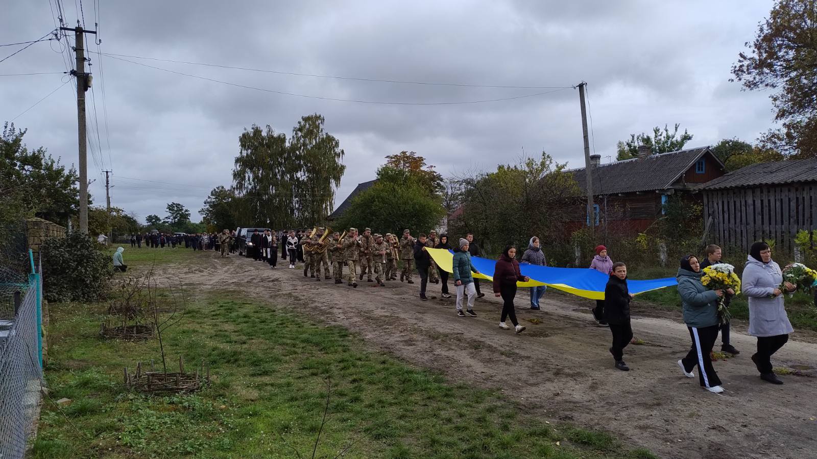 Загинув унаслідок ворожого обстрілу: на Волині попрощались з Героєм Іваном Горбачем