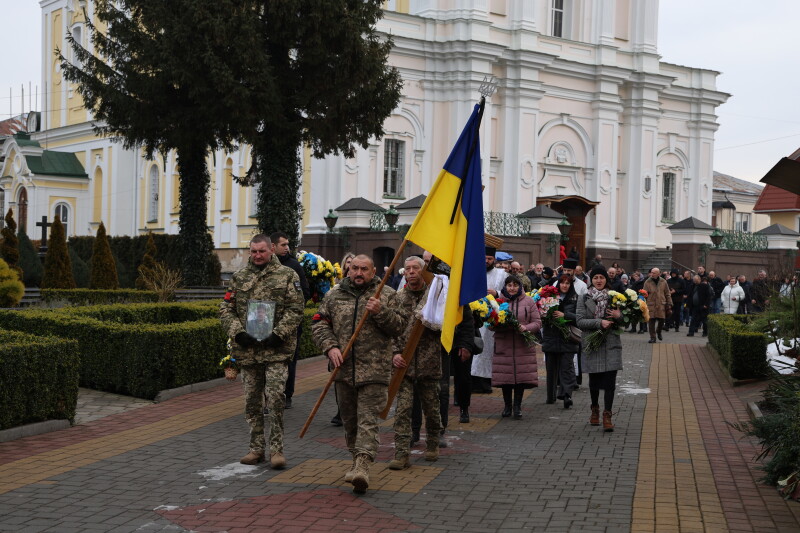 Нещодавно виповнилося 40 років: у Луцьку попрощалися з Героєм Андрієм Фещенком. Оновлено