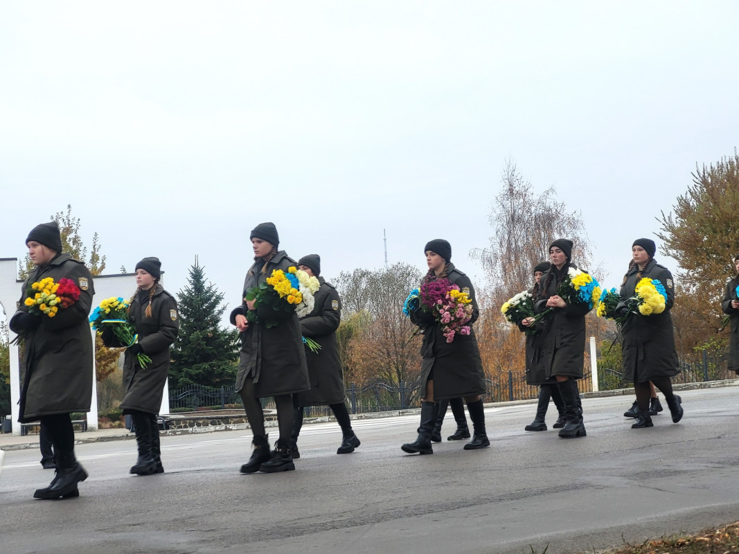 Заповів поховати на Волині і поставити на могилі козацький хрест: провели в останню путь Героя Сергія Голядинця