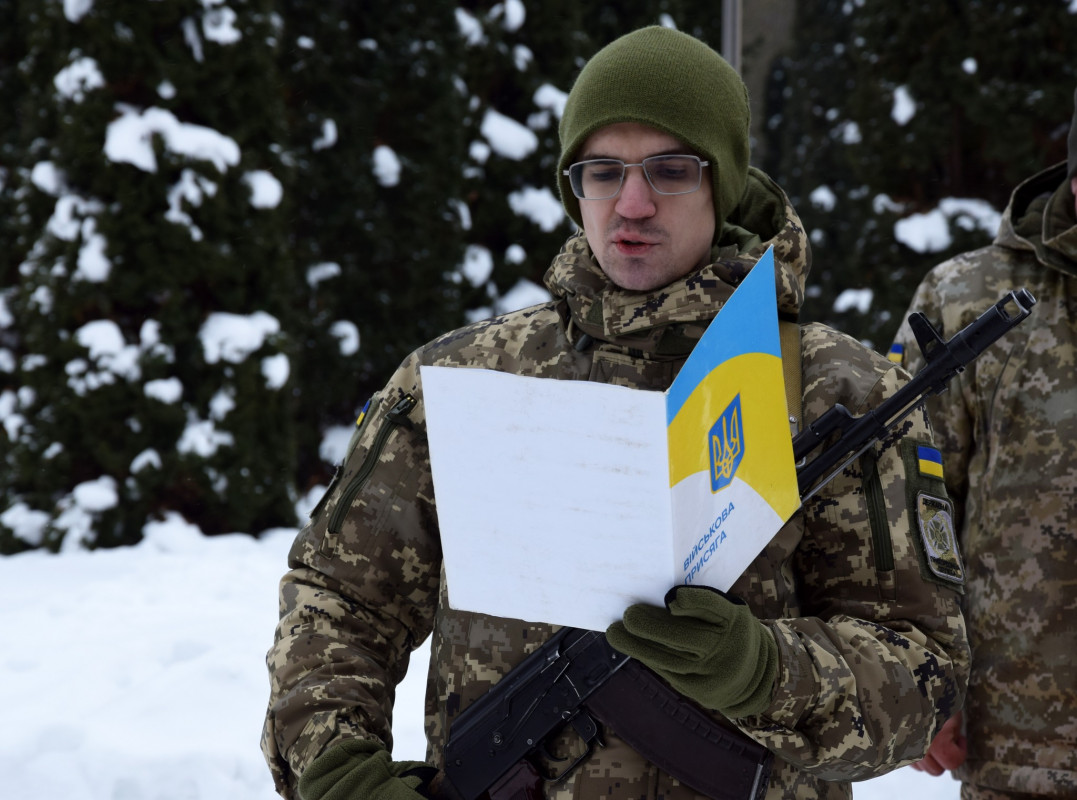 «Краще підписати контракт, ніж боятися, що тебе закинуть в бус»: у Луцьку прикордонники присягнули на вірність народові