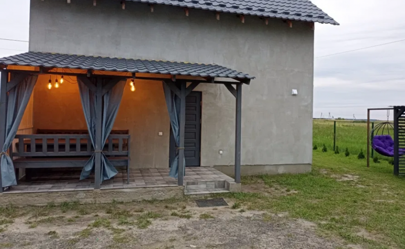 Від 100 гривень до 16 тисяч за добу: які ціни на житло на Світязі у 2025 році