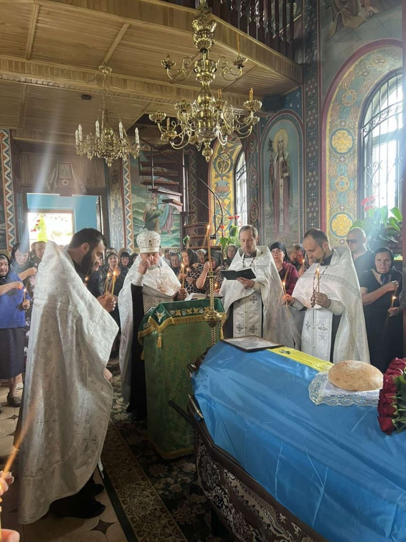 Півтора року вважався зниклим безвісти: на Волині поховали захисника Петра Мельника