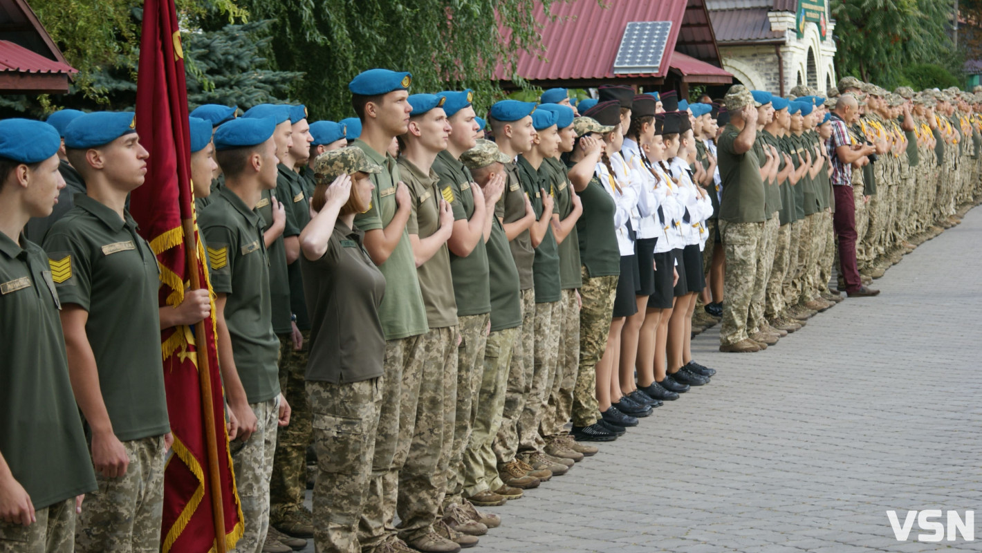 У Луцьку на території військового ліцею відкрили Алею пам’яті з портретами загиблих Героїв