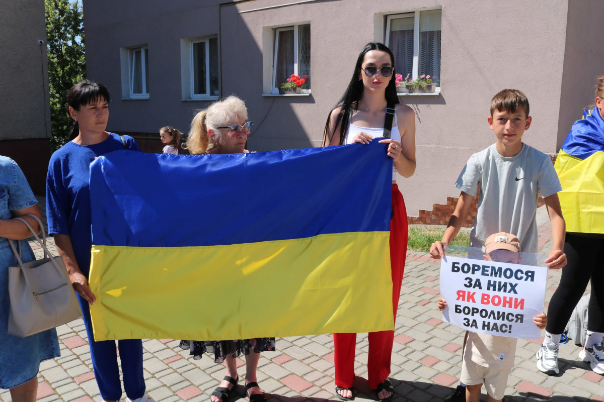 «Має повернутися кожен»: у місті на Волині провели акцію на підтримку полонених і зниклих безвісти військових