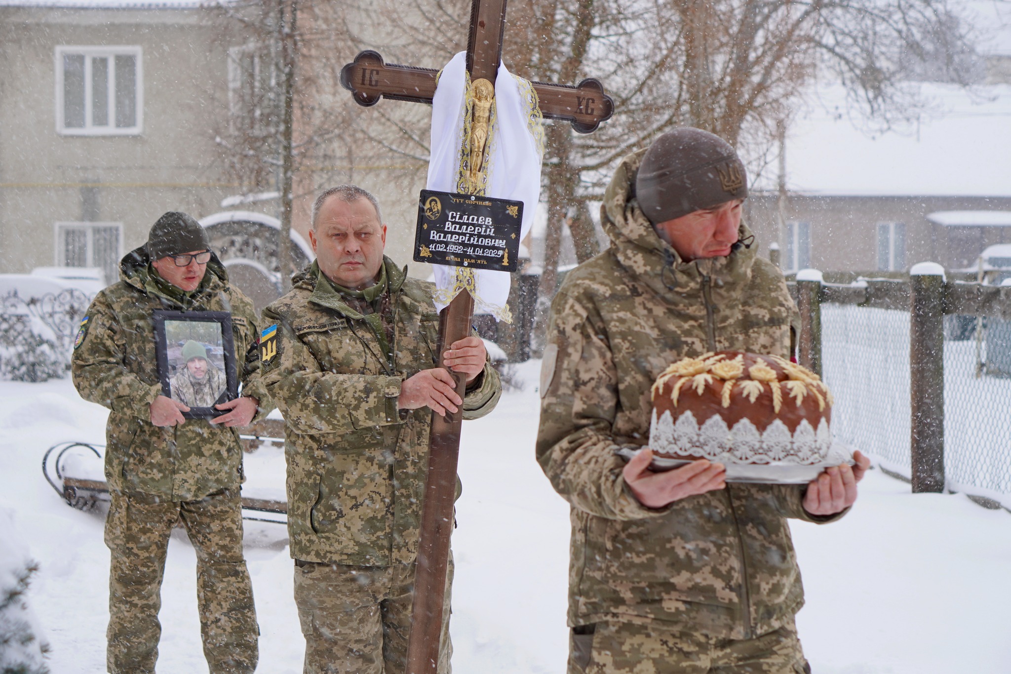 Назавжди молоді: на Волині провели в останню путь Героїв Валерія Сілаєва та Олександра Семенюка