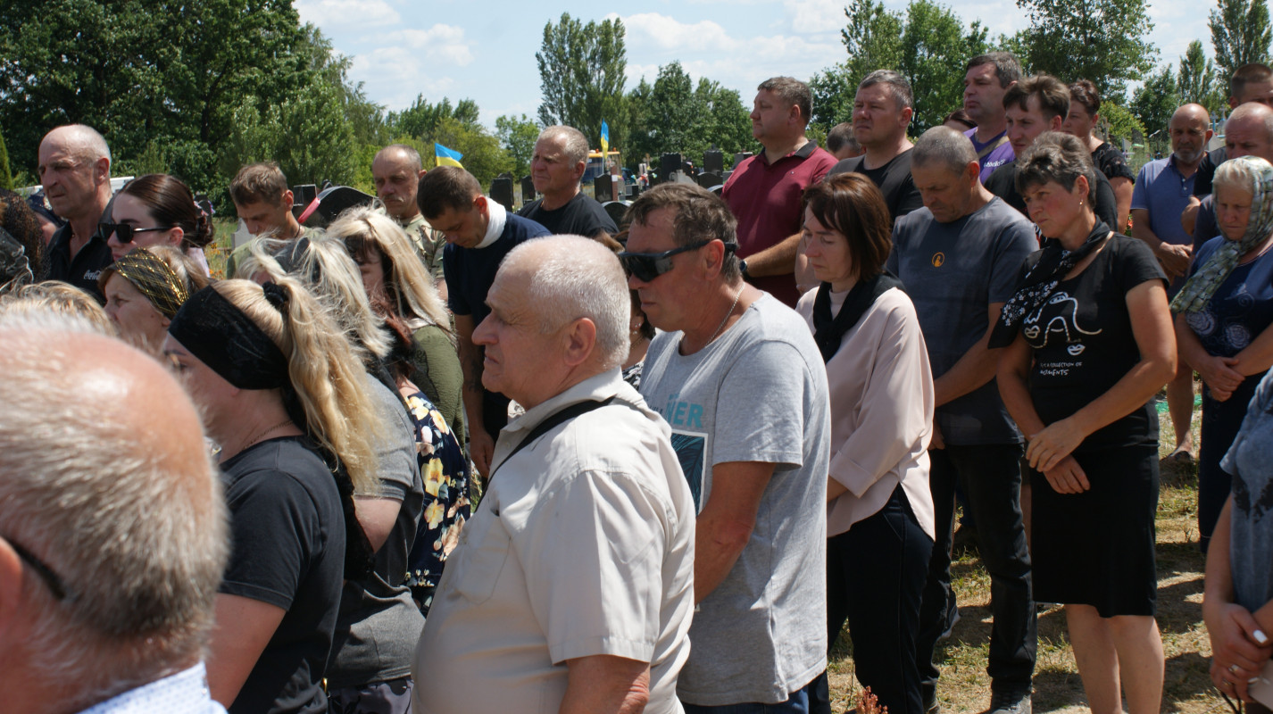 «За його голову окупанти обіцяли винагороду»: на Волині попрощалися з легендарним розвідником Віктором Зенцом