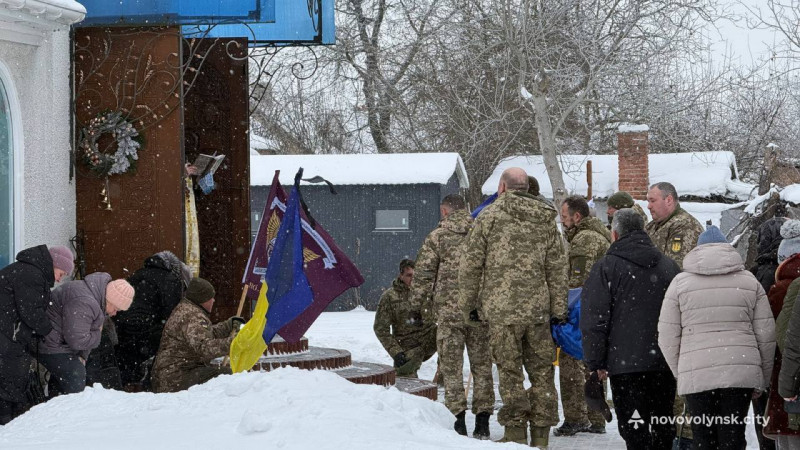 Тривалий час вважався зниклим безвісти: на Волині поховали Героя Ігоря Ковальчука