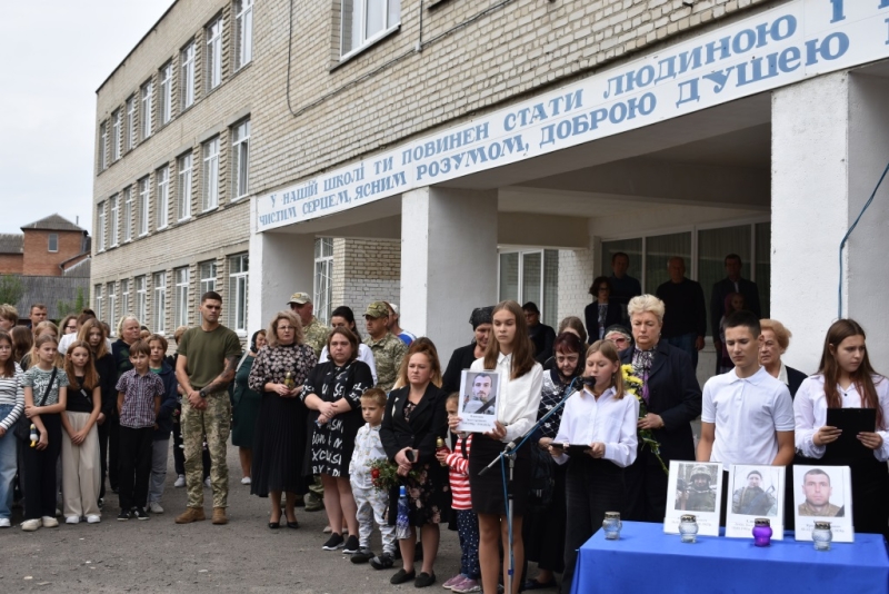 У селищі на Волині відкрили меморіальні дошки на честь загиблих воїнів ЗСУ