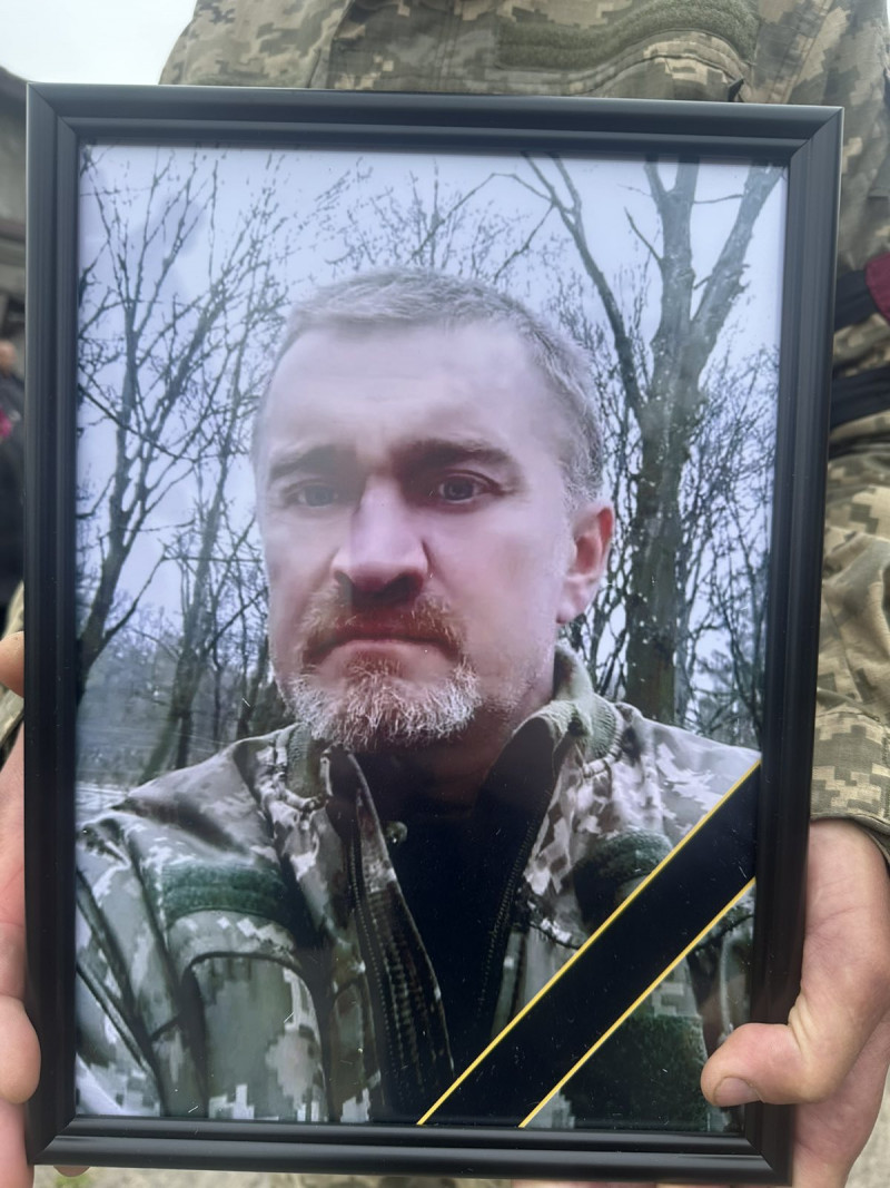 Устилузька громада попрощалася із захисником України Олександром Сачуком