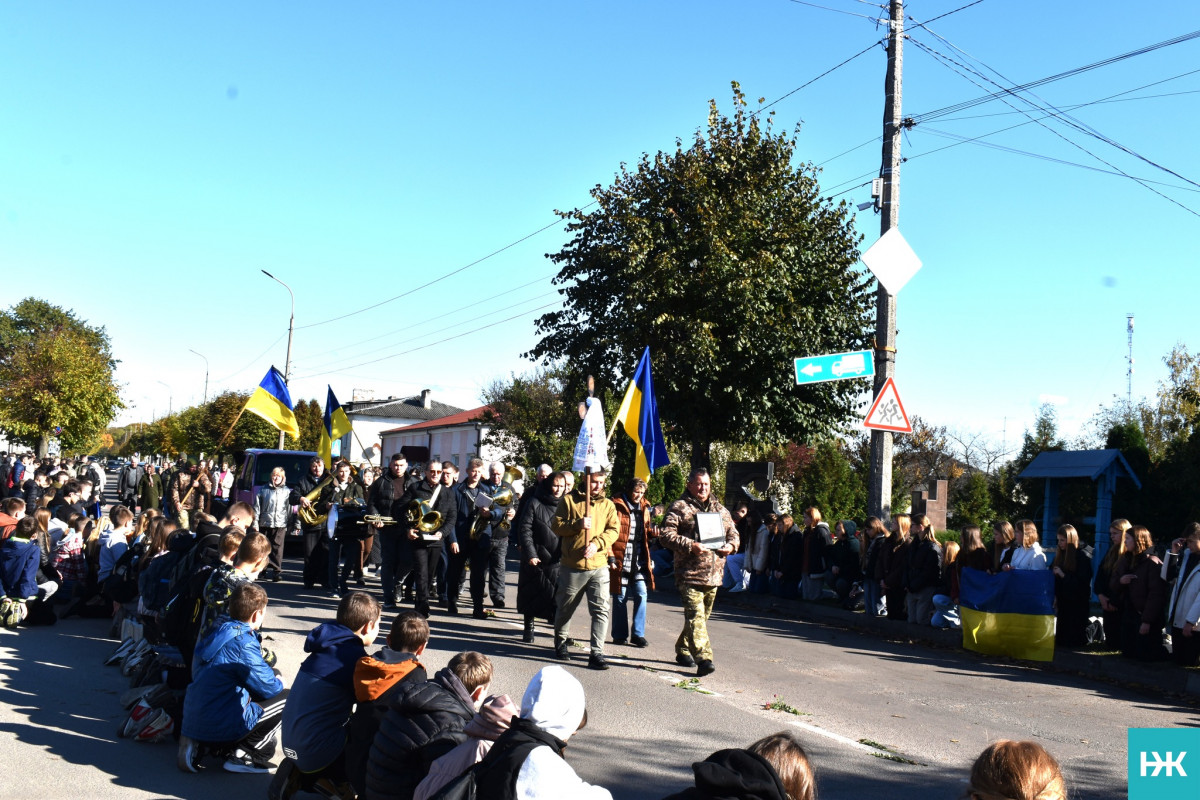 Смерть спіткала не на полі бою, а на відносно мирній території: на Волині попрощались з Героєм Іваном Андрусиком