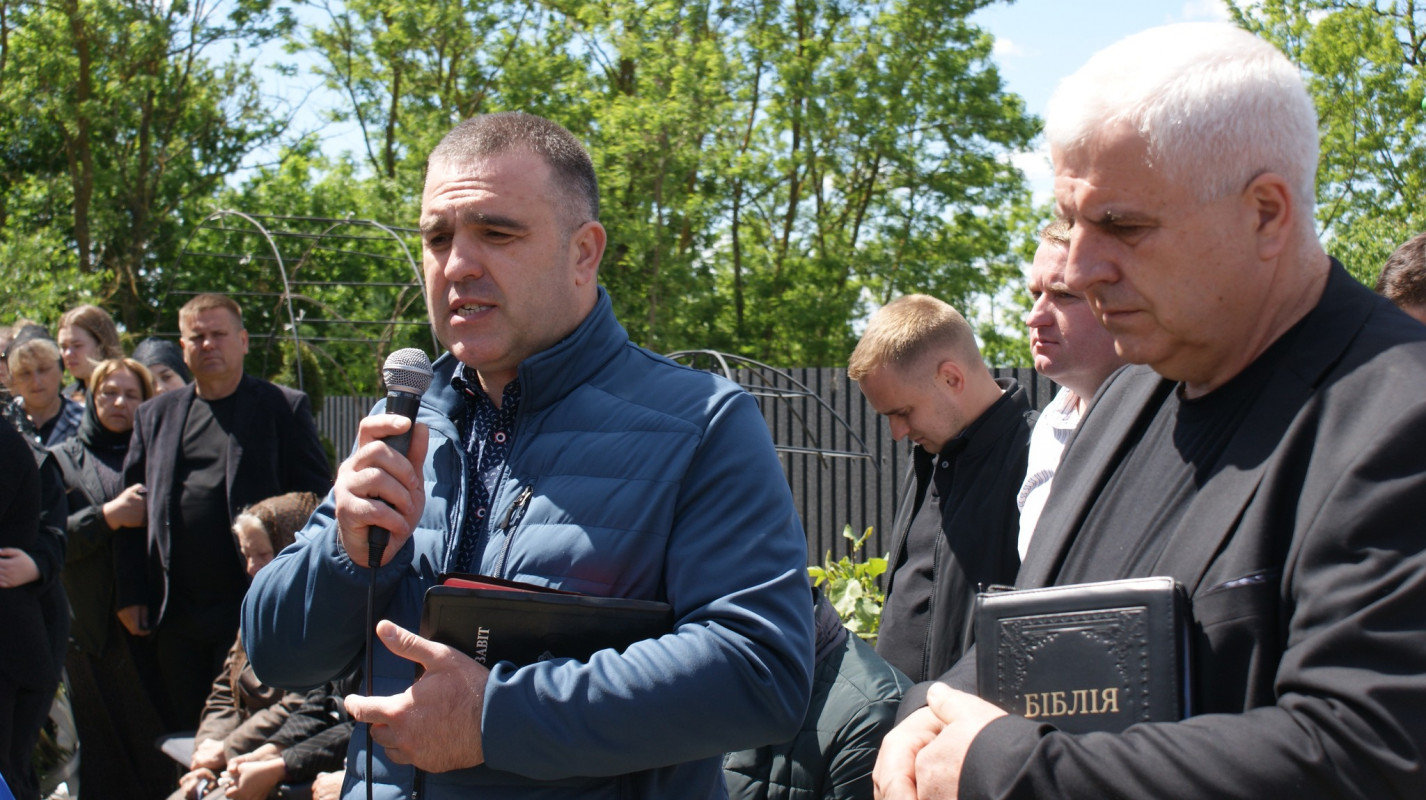 «Врятував побратима ціною власного життя»: на Волині попрощалися з 25-річним Героєм Андрієм Лавренчуком