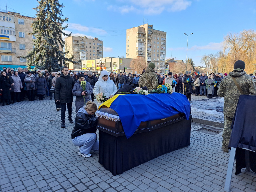 Життя обірвав ворожий дрон: на Волині попрощалися із 34-річним Героєм Василем Оришкевичем