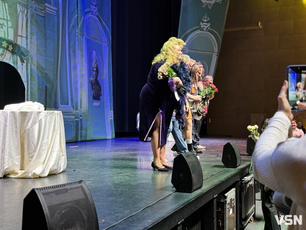 Комедія «Перевертень» у Луцьку: як минув театральний вечір