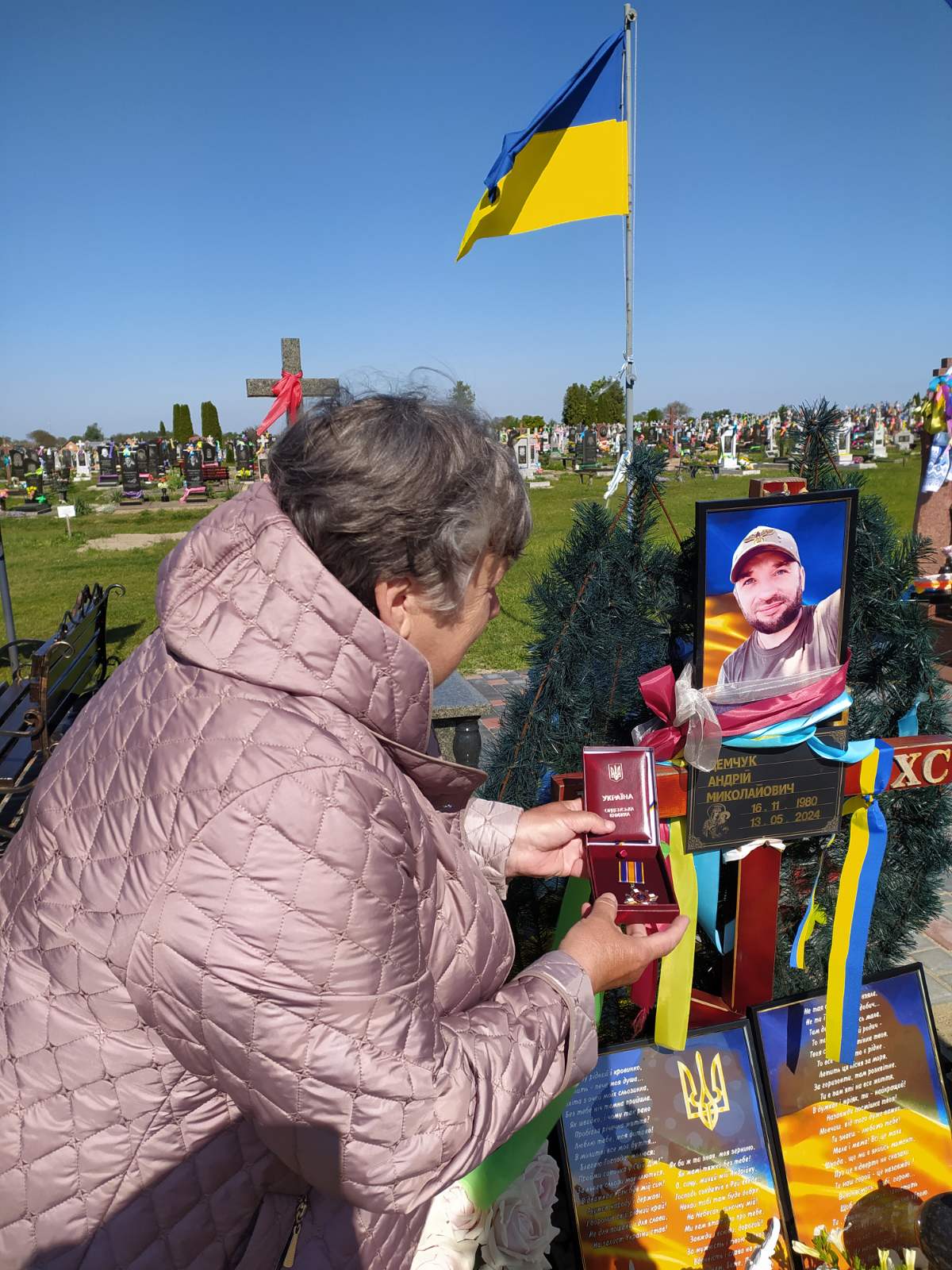 Пішов в саме «пекло», щоб захистити рідних: Героя з Волині Андрія Демчука посмертно нагородили орденом «За мужність»