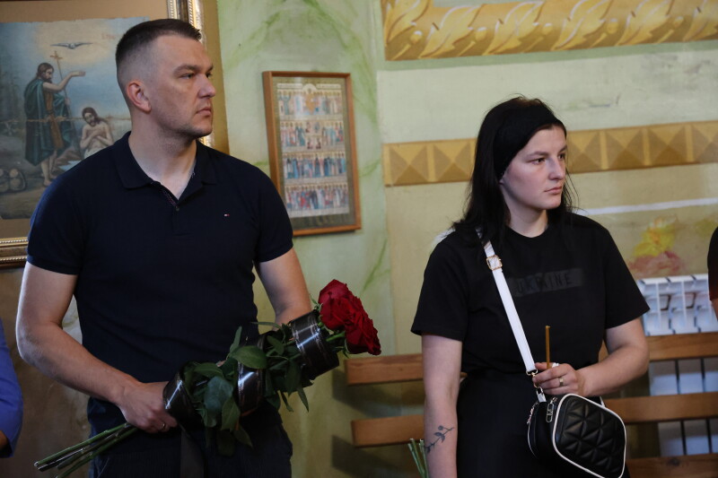 Вважався зниклим безвісти: у Луцькій громаді в останню дорогу провели захисника Юрія Клевця