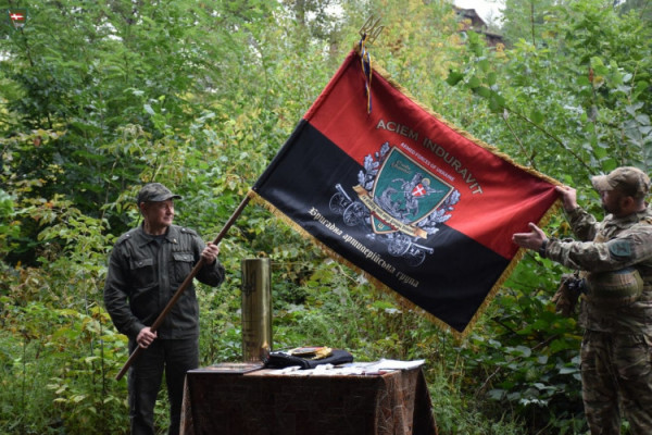 Воїнам-артилеристам волинської бригади на передовій вручили державні нагороди
