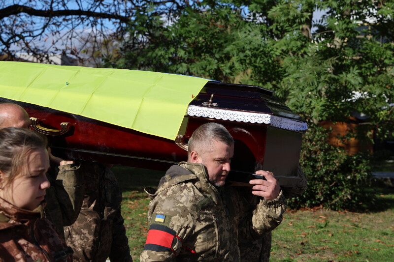 «В пам’яті залишиться щирим, добрим та завжди готовим прийти на допомогу»: у Луцьку попрощалися з Героєм В’ячеславом Горюновим