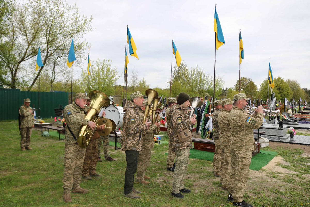 Навіки у строю: волиняни провели в останню путь свого Героя Івана Василюка