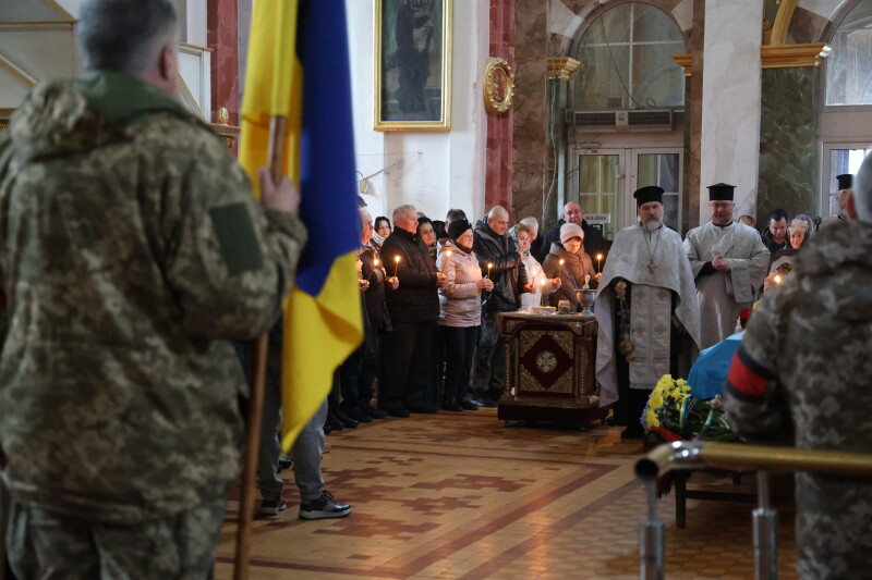 У Луцьку попрощалися з військовослужбовцем Сергієм Ткачем