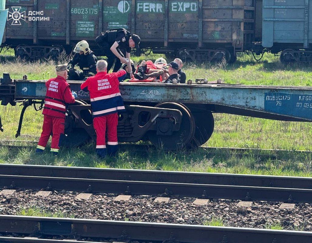 «Мамо, щось зі мною сталося…». Історія 13-річного хлопця з Волині, за життя якого борються лікарі після його спроби повторити TikTok-тренд