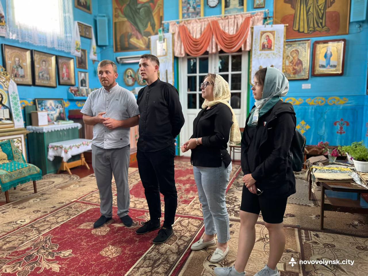 У старовинній церкві на Волині під час ремонту відшукали старовинні книги