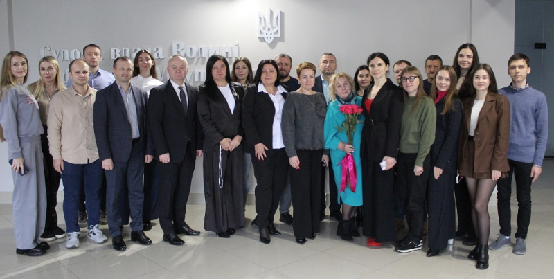 У Луцьку суддю урочисто провели у відставку