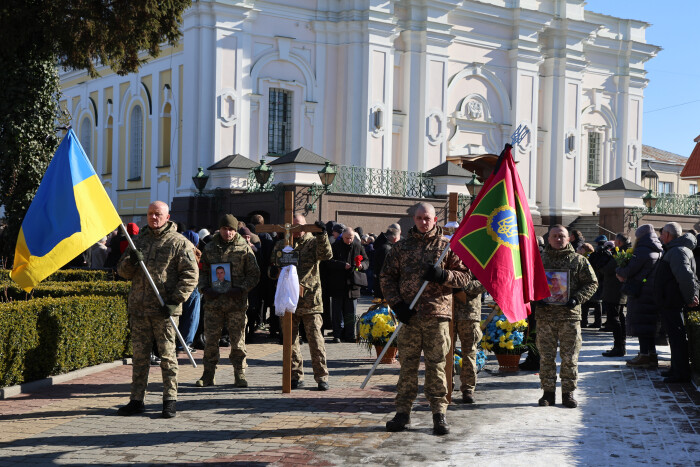 У Луцьку попрощалися з військовослужбовцями Федором Мельничуком та Сергієм Олексюком