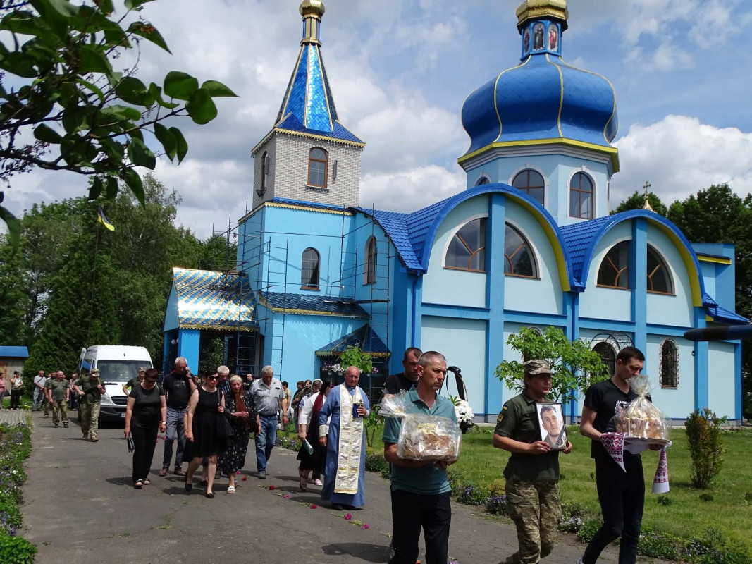 На Волині поховали 26-річного Героя Сергія Самолюка, який понад рік вважався зниклим безвісти