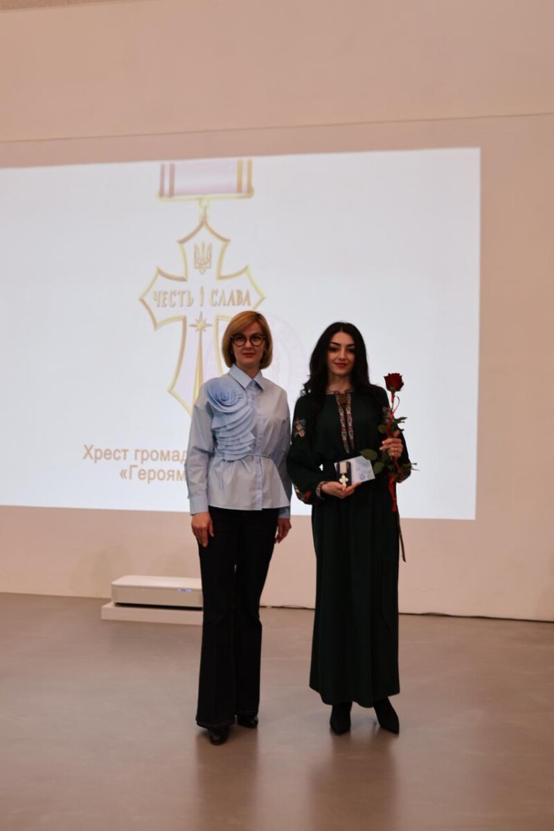 «Герої без зброї»: у Луцьку вручили почесні відзнаки людям, які щодня рятують і допомагають