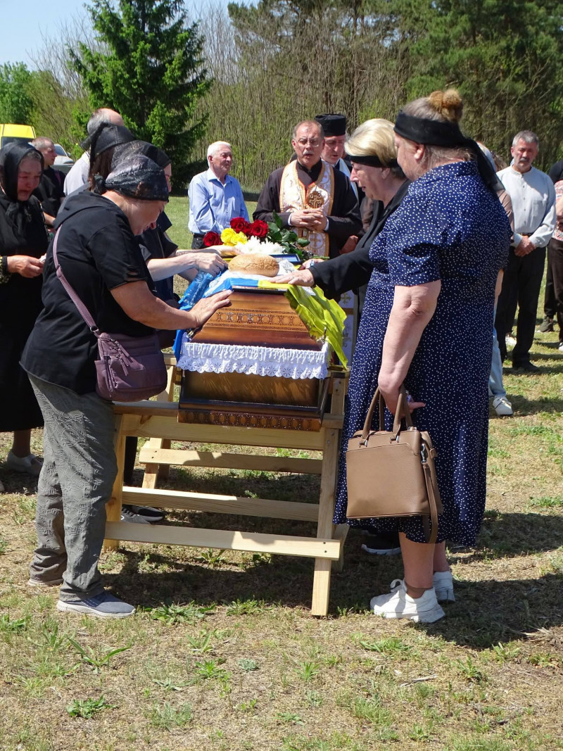 16 місяців вважався зниклим безвісти: на Волині попрощалися з Героєм Дмитром Лободюком