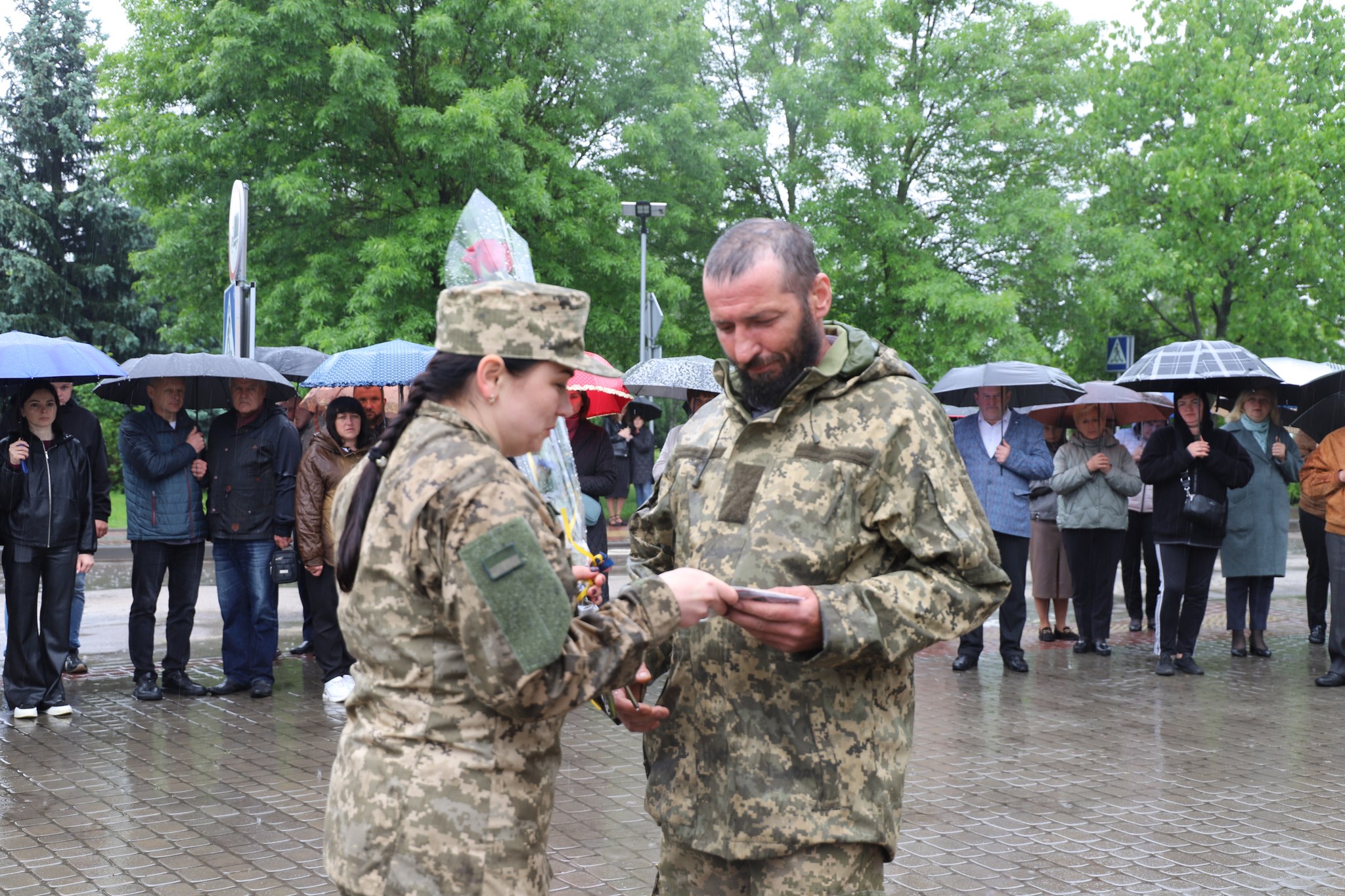 На Волині рідним полеглих Героїв та військовослужбовцям вручили високі державні нагороди