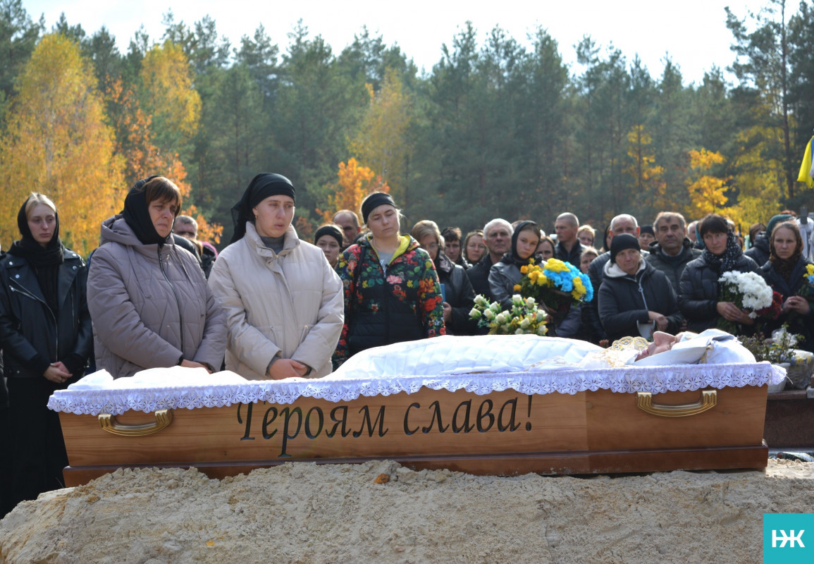 З перших днів вторгнення боронив Україну: на Волині попрощались з кавалером орденів «За мужність» Василем Петриком