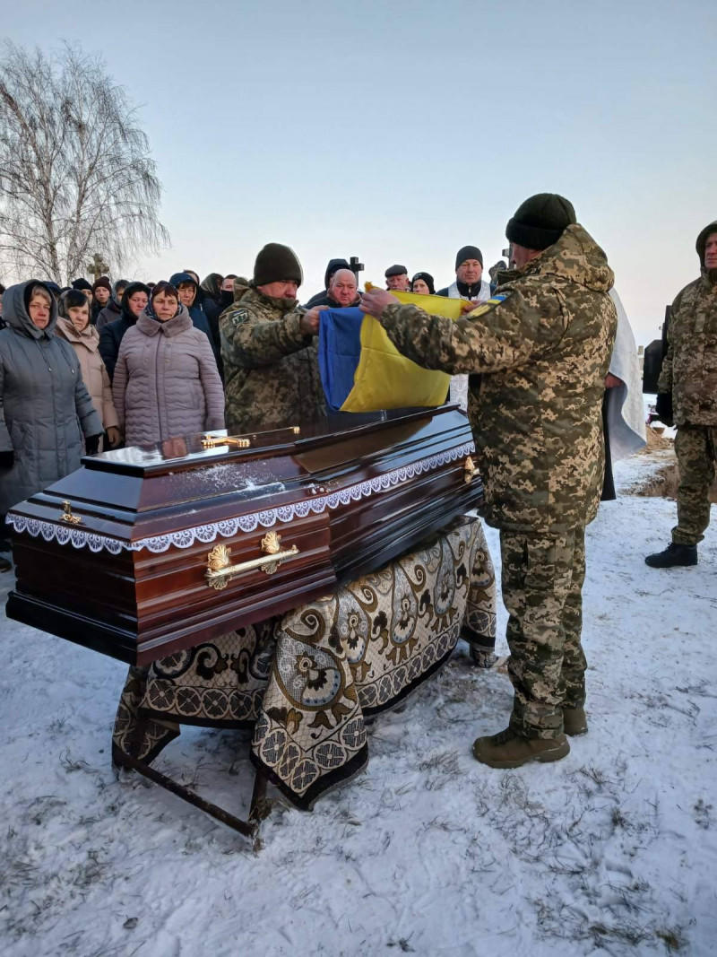 Приїхав у відпустку і серце зупинилося уві сні: на Волині поховали молодого захисника Ігоря Трохимчука